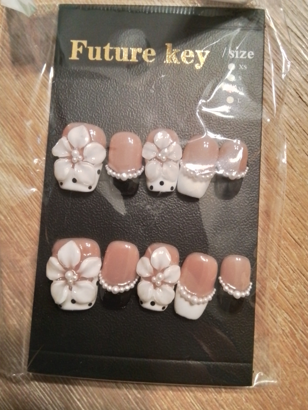 Future key 3D Floral Press-On Nails Size M* NEW